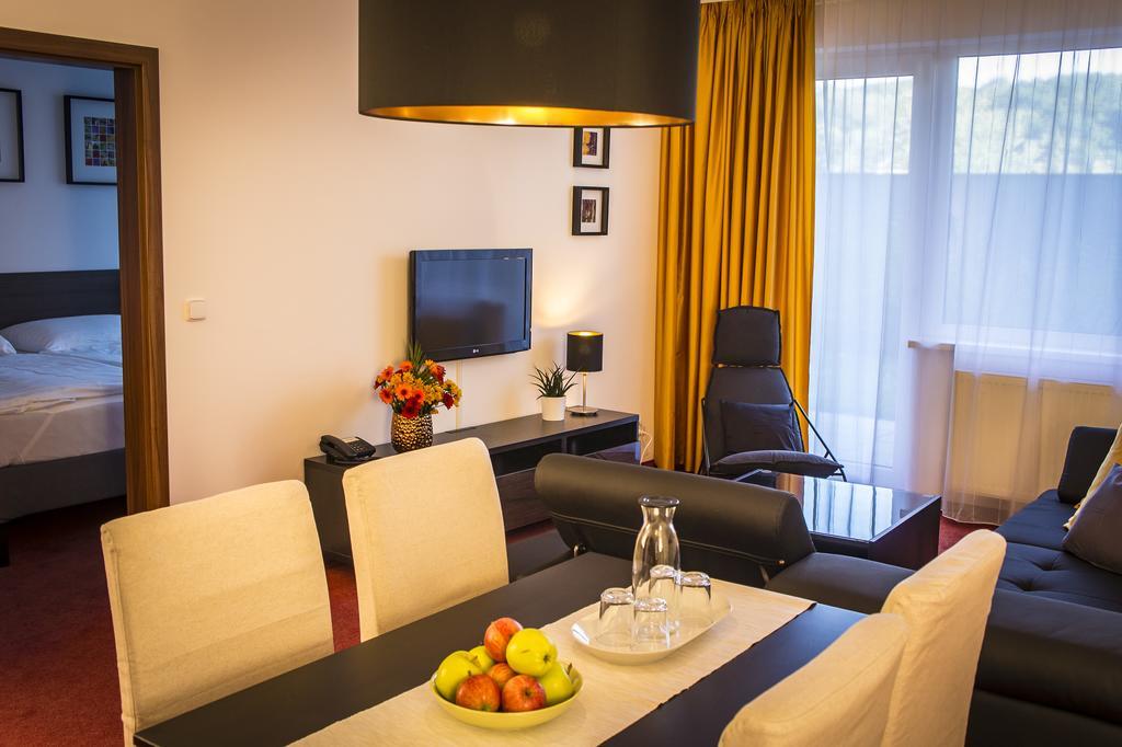 Apartmanovy Dum Landek Острава Екстер'єр фото